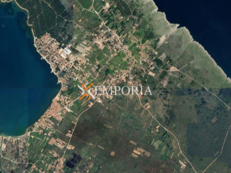Građevinsko zemljište L515 – Vrsi