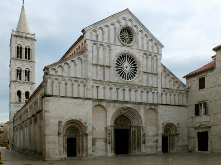 Katedrala svete Stošije