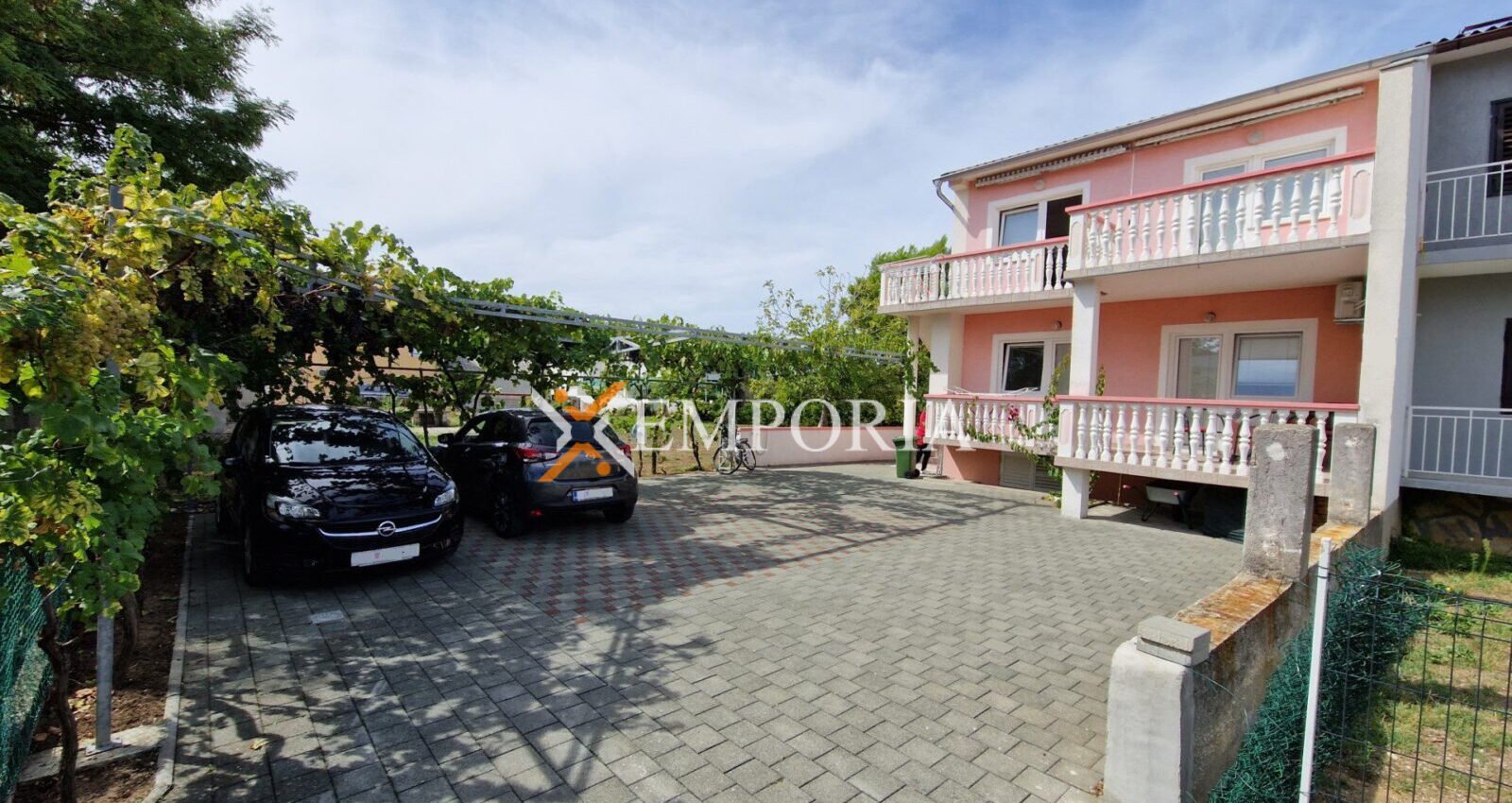 Kuća H550 – Privlaka, Sabunike