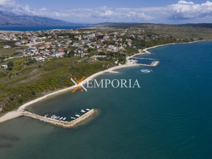 Građevinsko zemljište L363 – Ražanac, Rtina