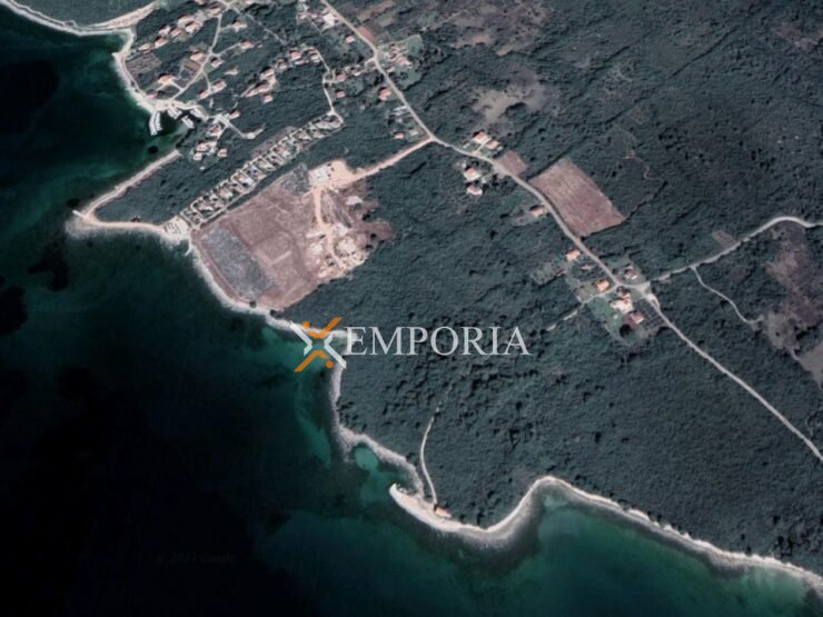 Građevinsko zemljište L366 – Otok Ugljan, Ugljan