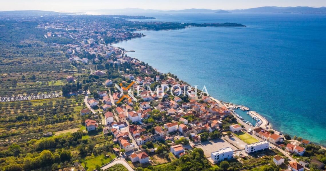 Prodaje se građevinsko zemljište u Diklu L378 Emporia Nekretnine Zadar