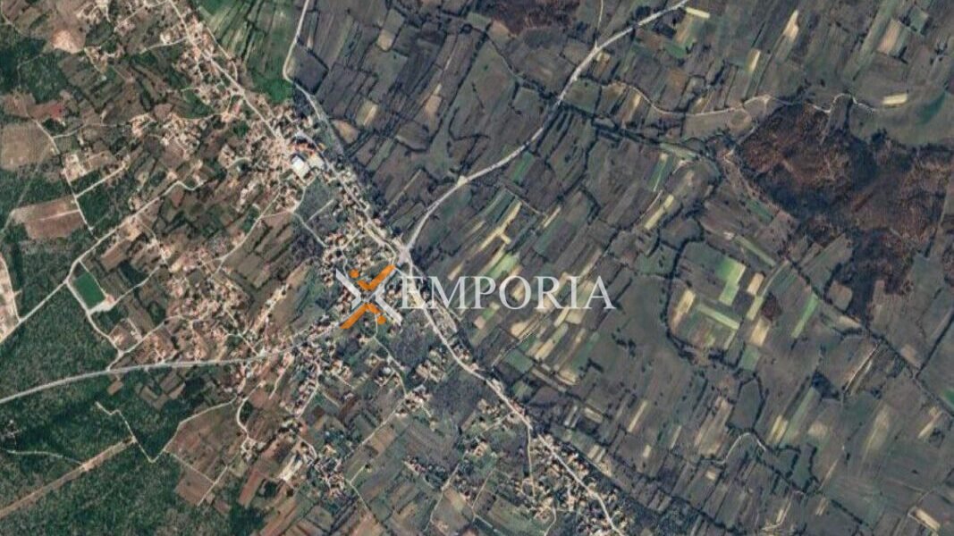 Građevinsko zemljište L414 – Poličnik