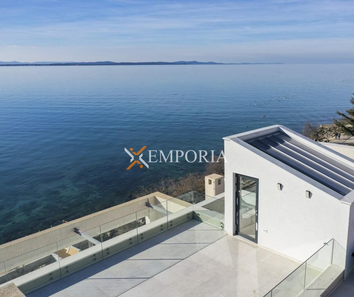 Kuća u prvom redu do mora, Diklo H617 Emporia Nekretnine Zadar