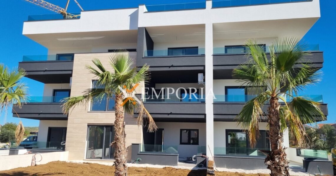 Stan F1201 – Zadar, Crvene kuće