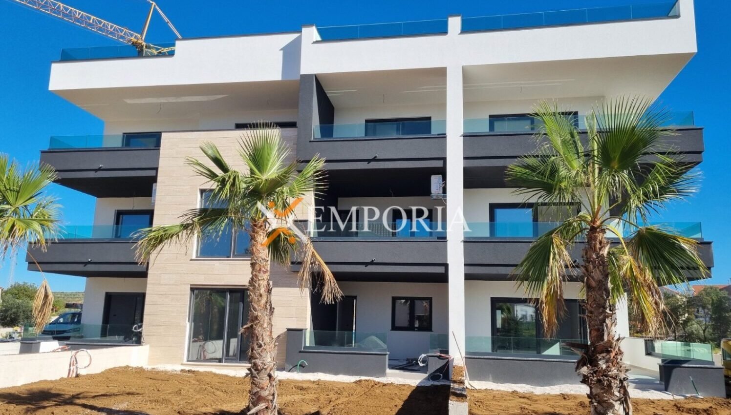 Stan F1201 – Zadar, Crvene kuće