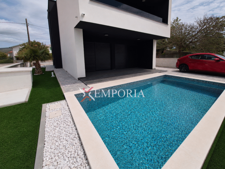 Kuća H707 – Privlaka