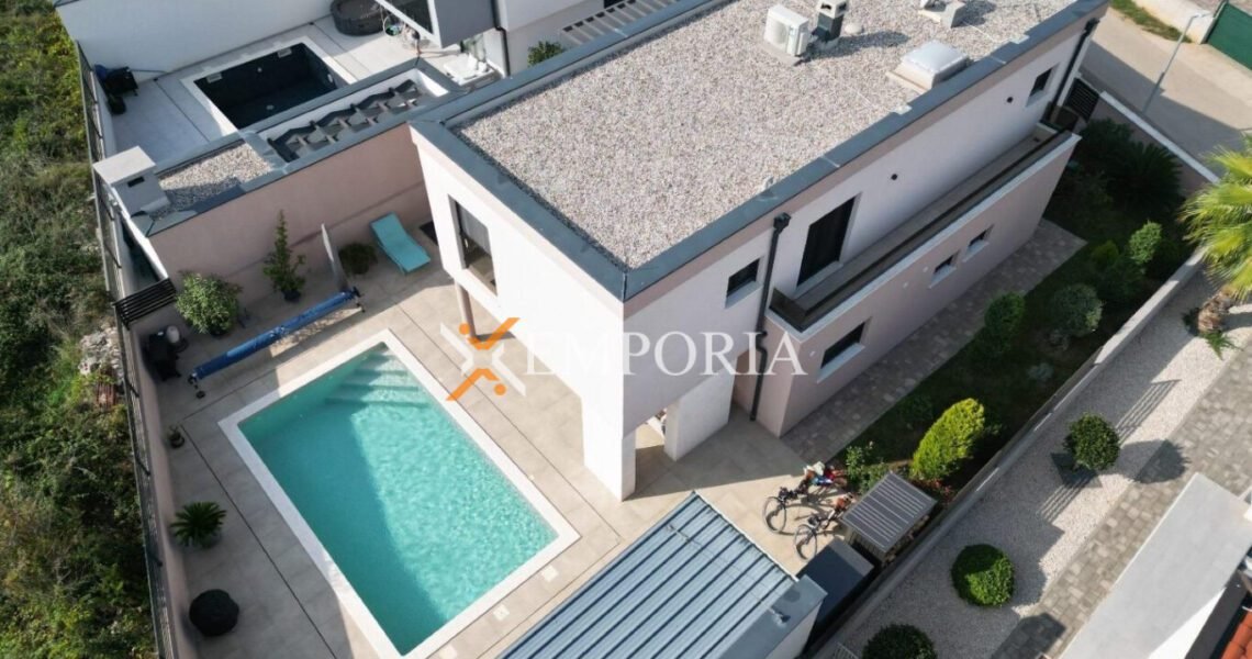 Kuća H716 – Nin, Zaton