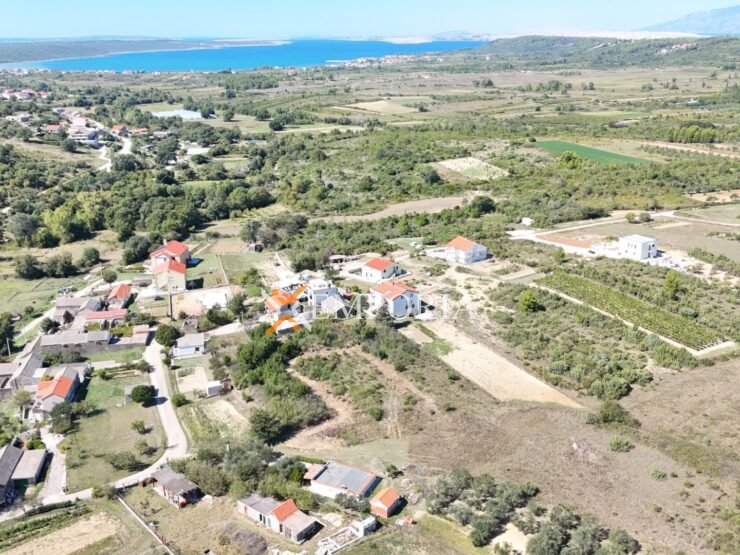 Građevinsko zemljište L528 – Ražanac, Krneza