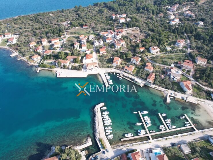 Građevinsko zemljište L533 – Otok Ugljan, Lukoran