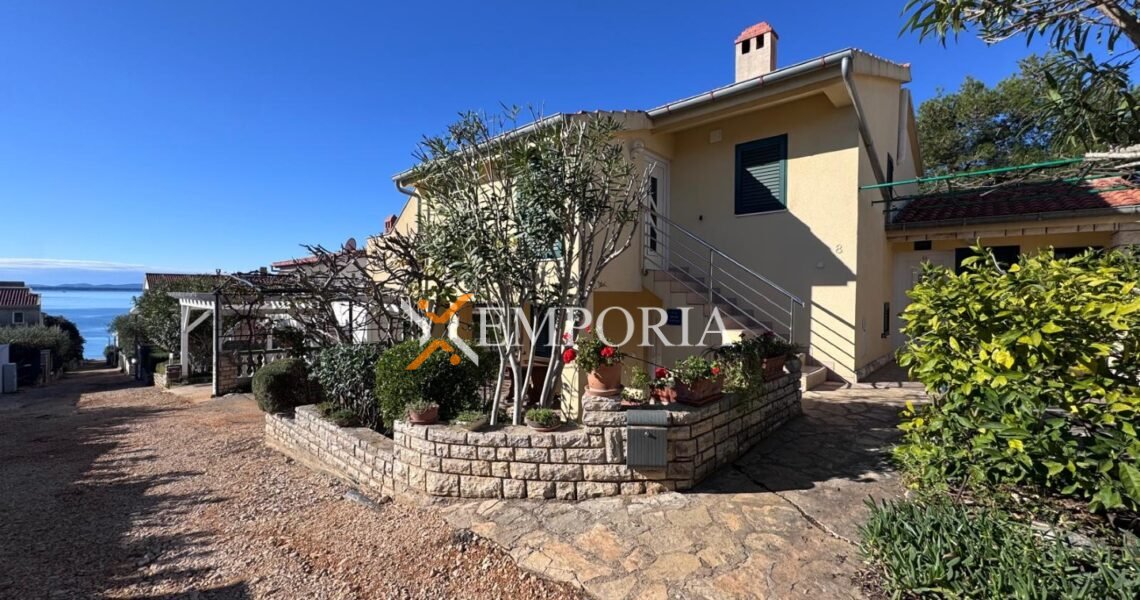 Kuća H737 – Zadar Okolica, Kožino