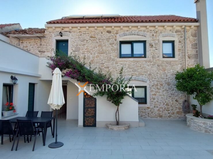 Kuća H748 – Privlaka