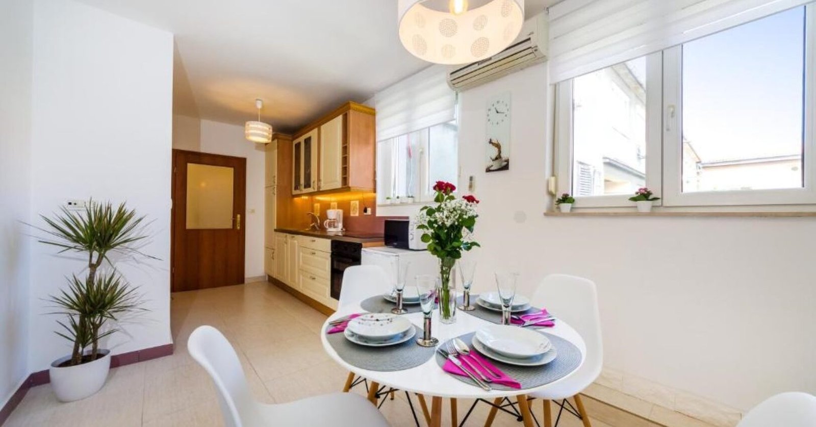 Stan F1359 – Zadar, Poluotok (stari dio grada)