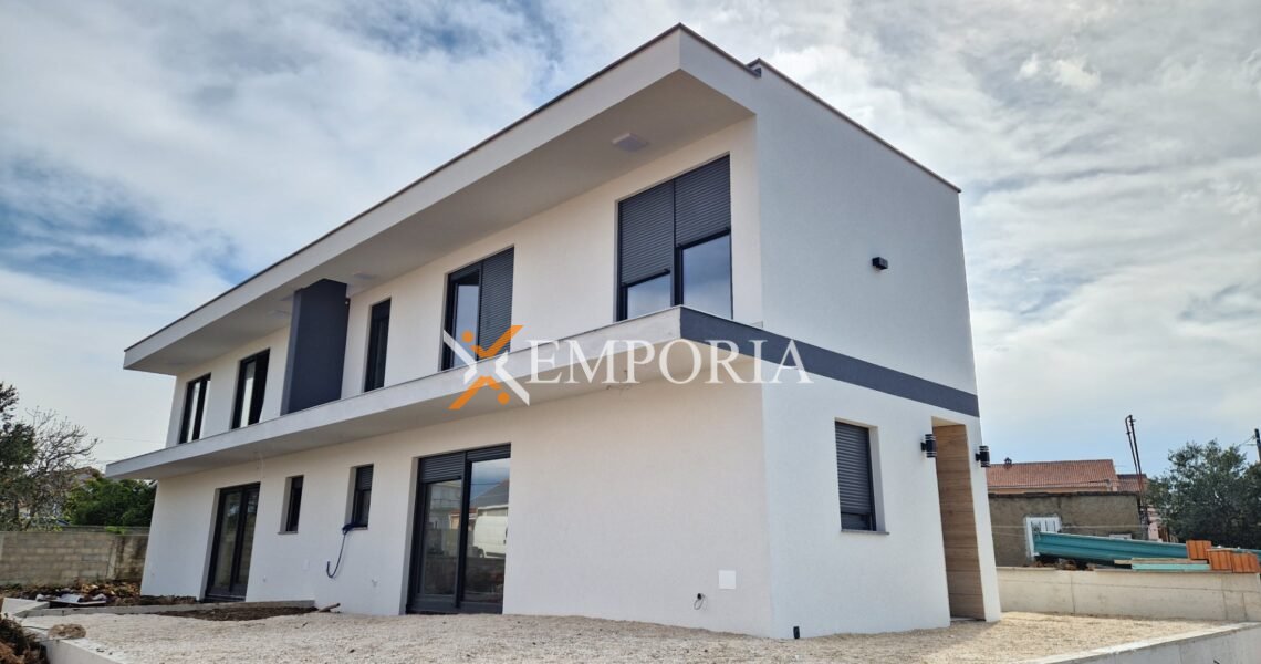 Kuća H757 – Vrsi Kuća H757 – Vrsi