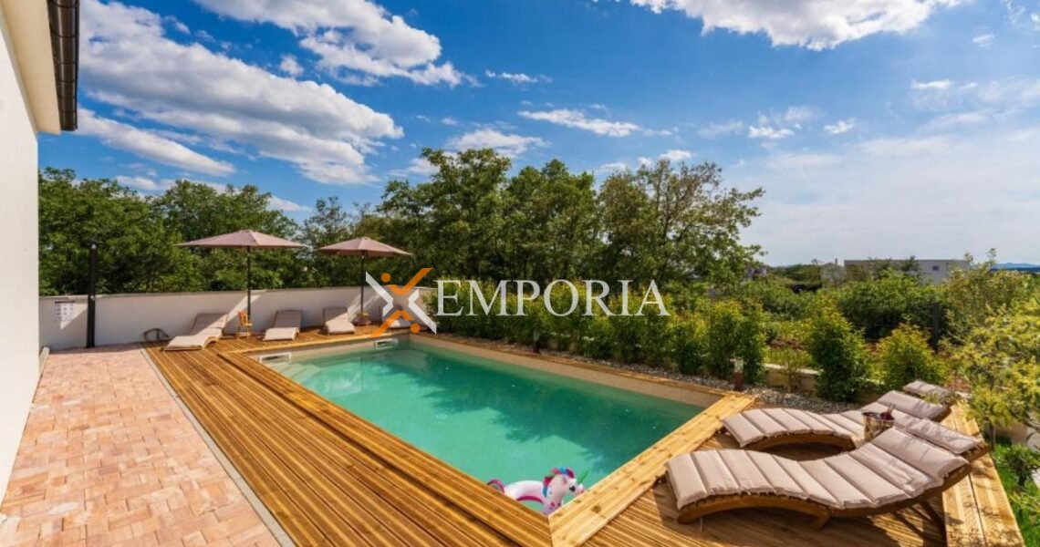 Kuća H762 – Poličnik, Murvica