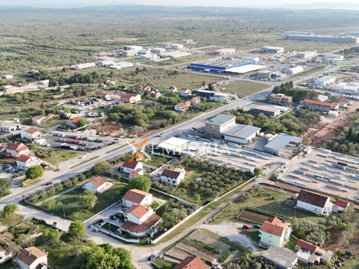 Građevinsko zemljište L587 – Poličnik, Murvica