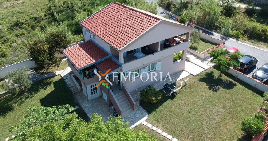 Apartman A1612 – Ražanac, Rtina