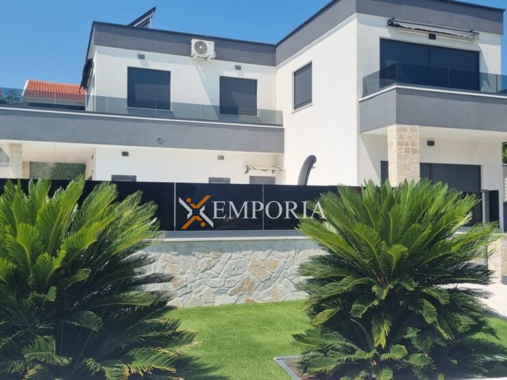 Kuća H785 – Novigrad, Pridraga