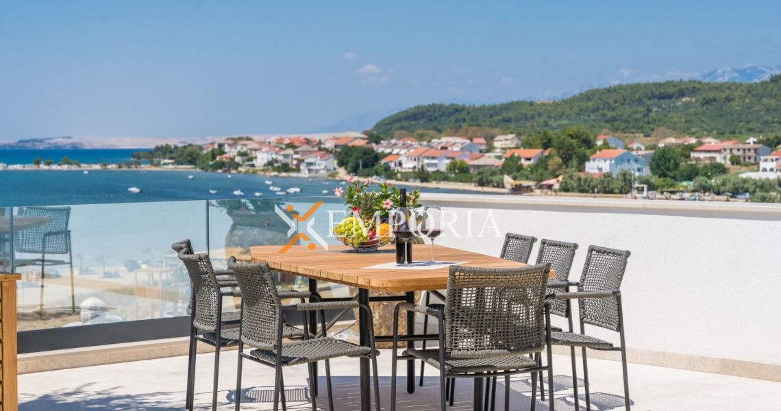 Kuća H782 – Ražanac, Ljubač