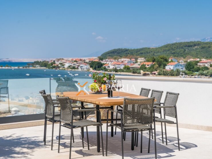 Kuća H782 – Ražanac, Ljubač