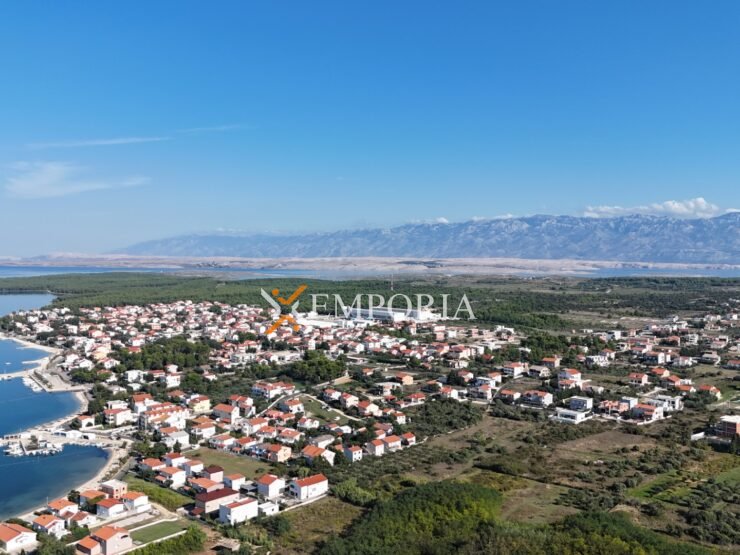 Građevinsko zemljište L616 – Vrsi